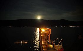 The Lake Motel